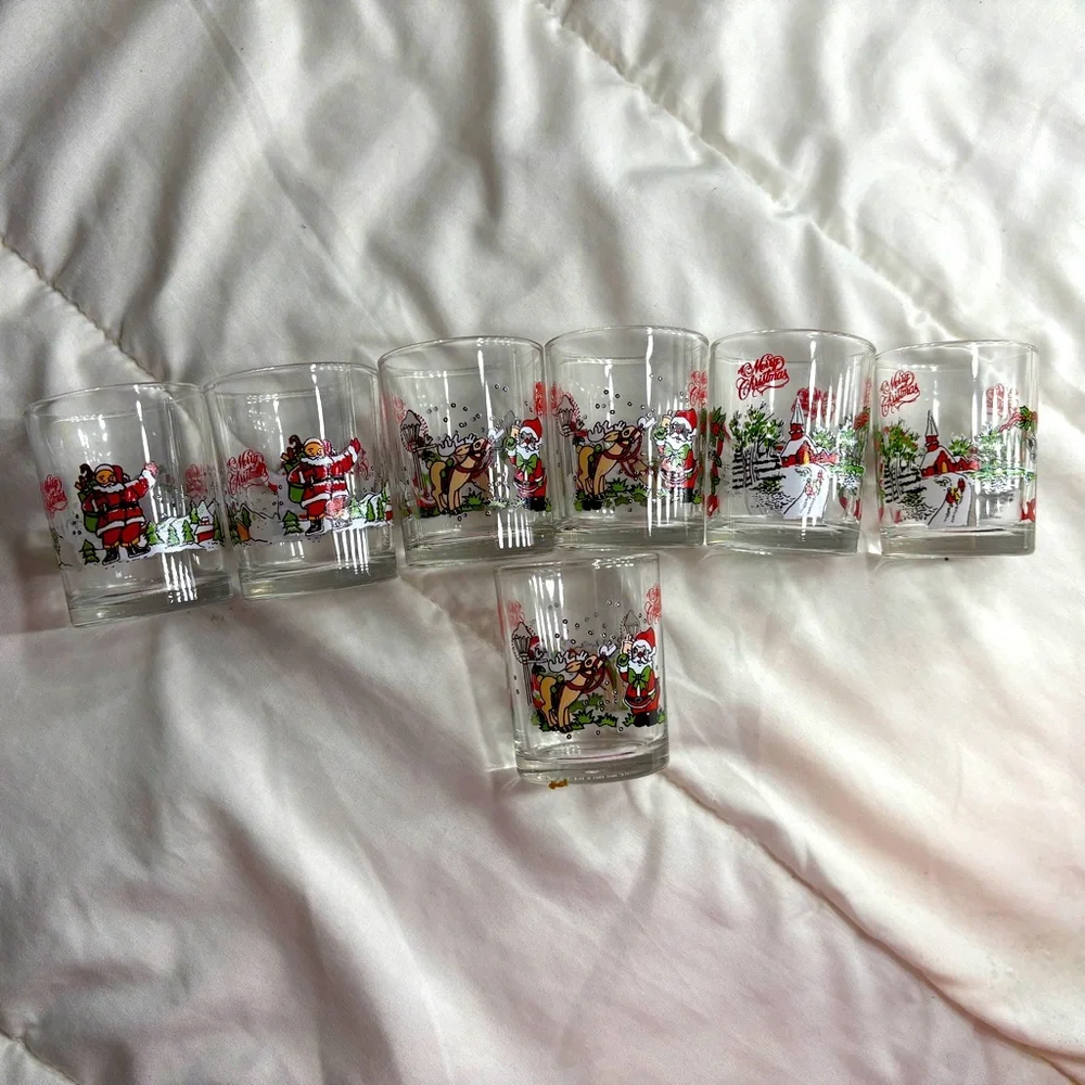Vintage Christmas shot cup Santa‎ Claus party